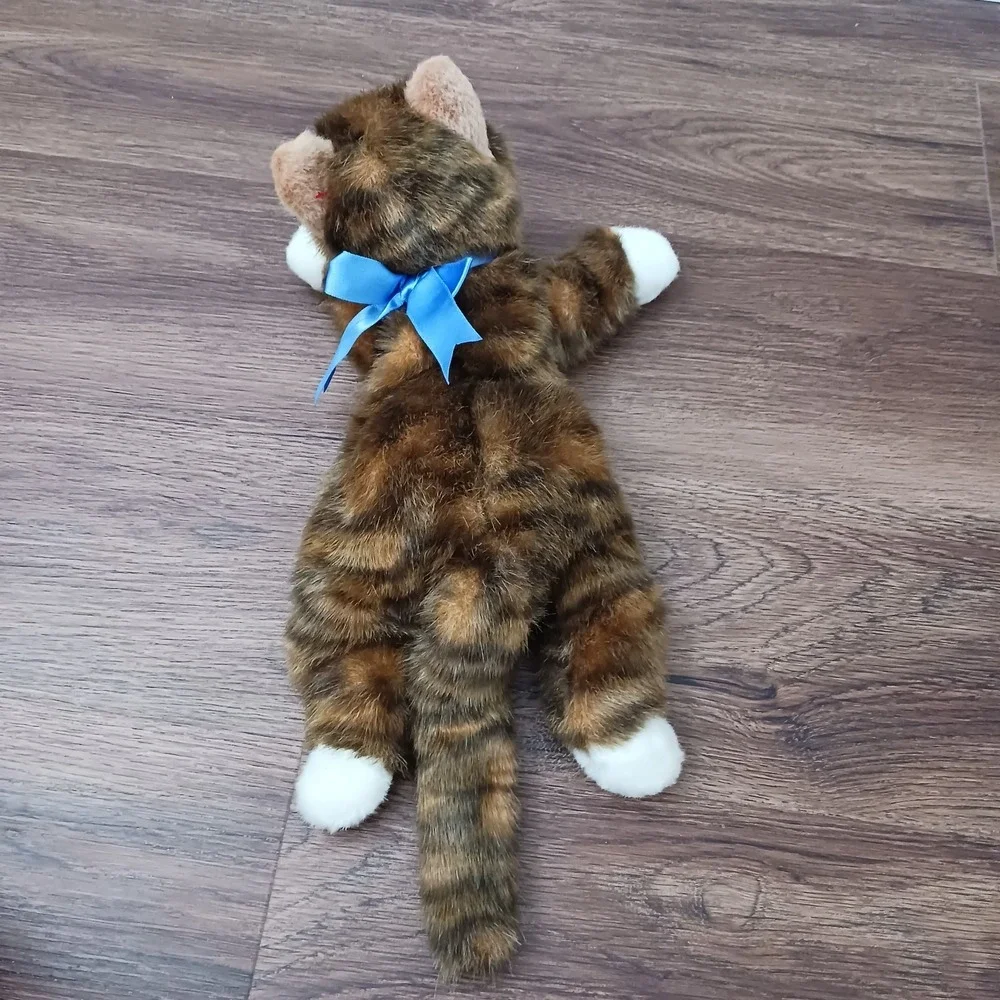 VINTAGE Ty Classic Spice The Cat Plush 1997 Tabby Striped White Paws Blue Bow